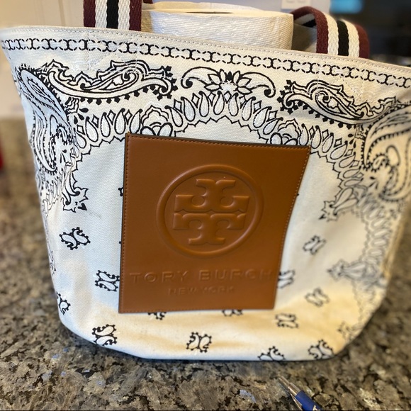 Tory Burch Handbags - Tori Burch canvas tote